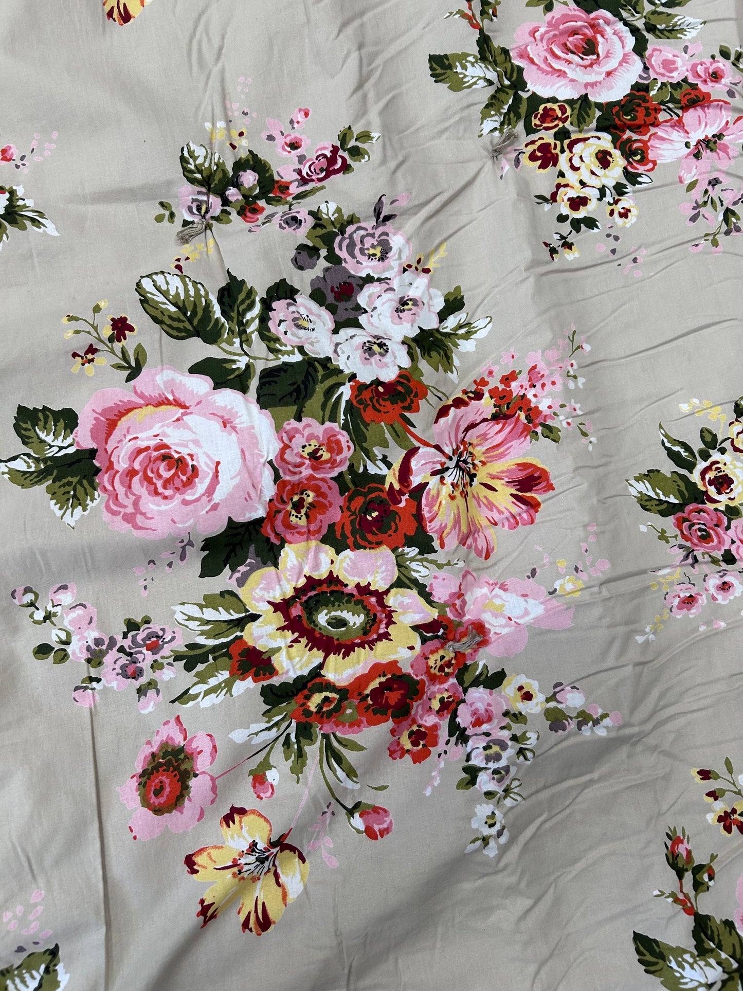 Bout de lit en coton beige rosé floral GOYAAL LIVING