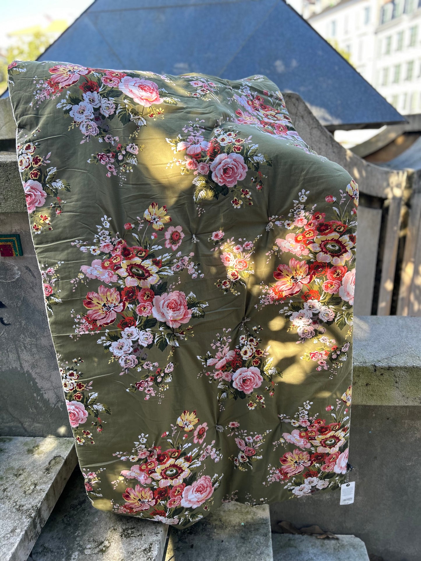 Bout de lit en coton vert floral GOYAAL LIVING