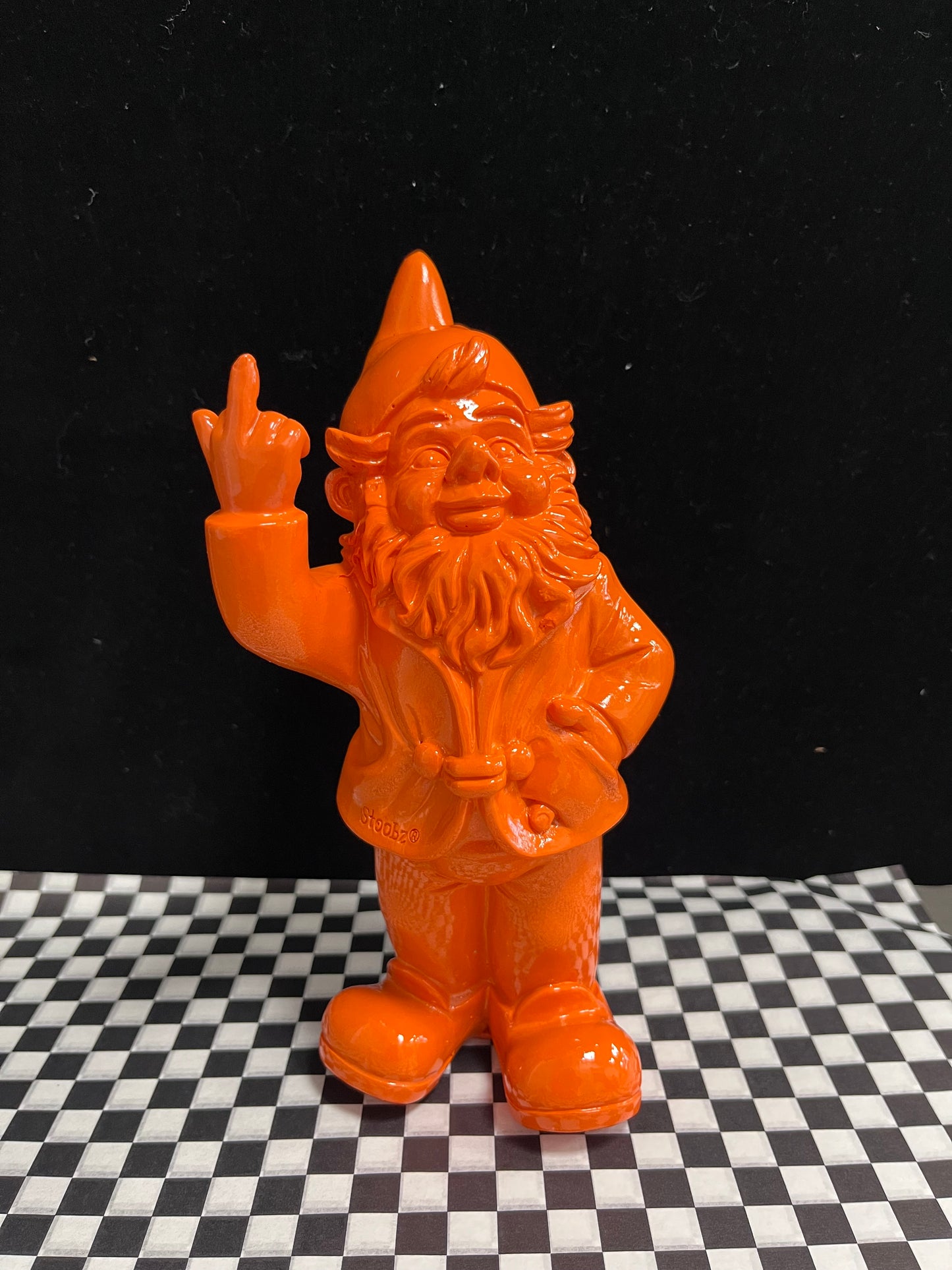Nain de jardin fuck orange laqué - STOOBZ