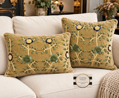 Coussin brodé - J LINE
