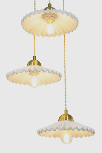 Suspension trois lampes en céramique blanche