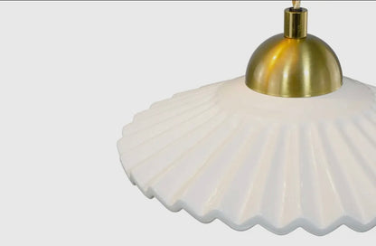 Suspension trois lampes en céramique blanche