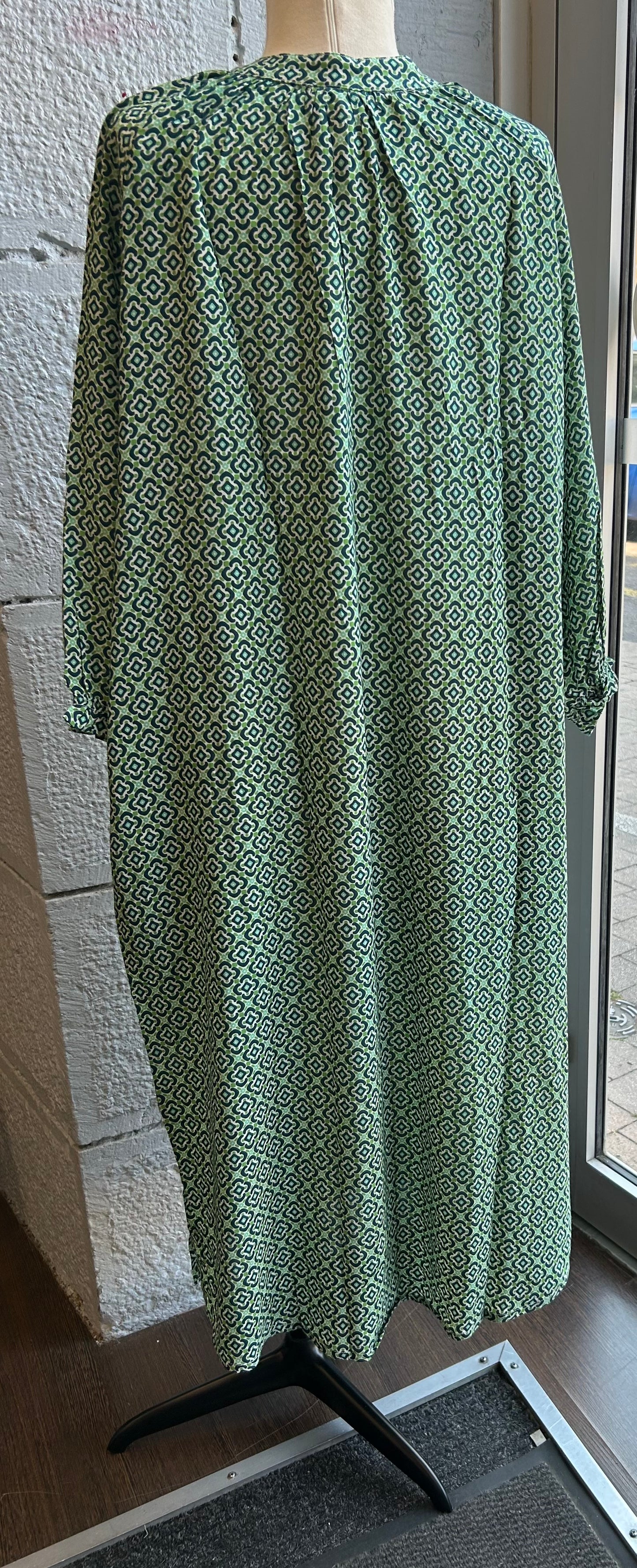 Robe fluide vert émeraude