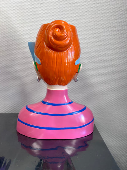 Vase lady turban